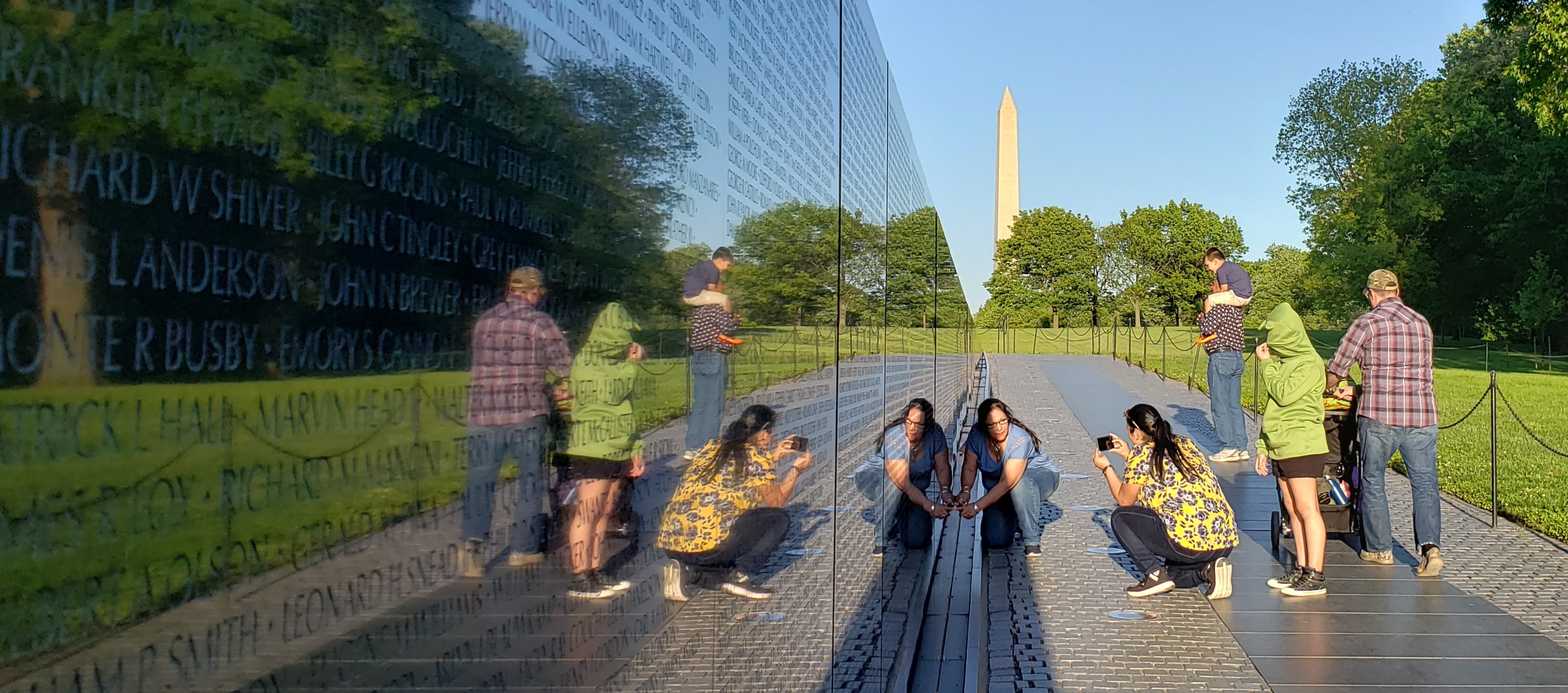 family members at the Vietnam Wall